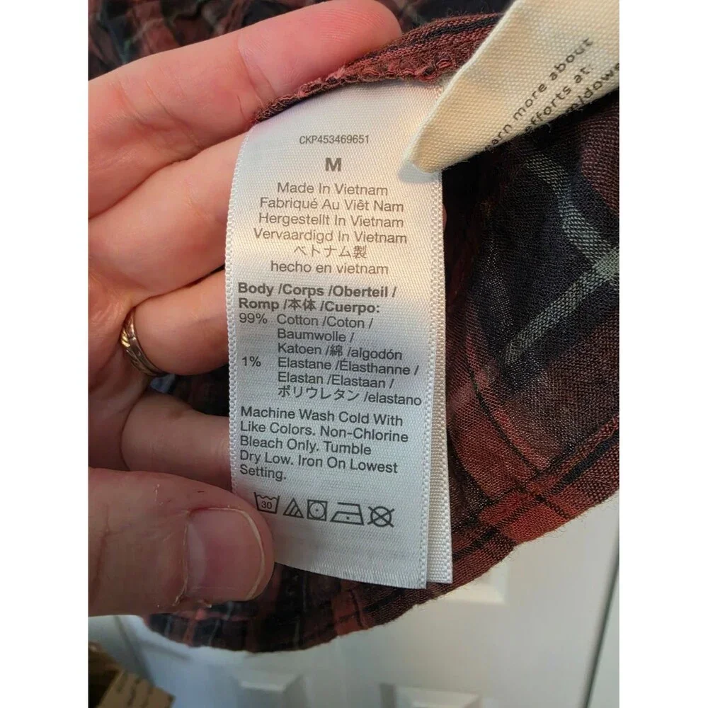 Madewell Gathered V-Neck Top in Plaid Size Medium